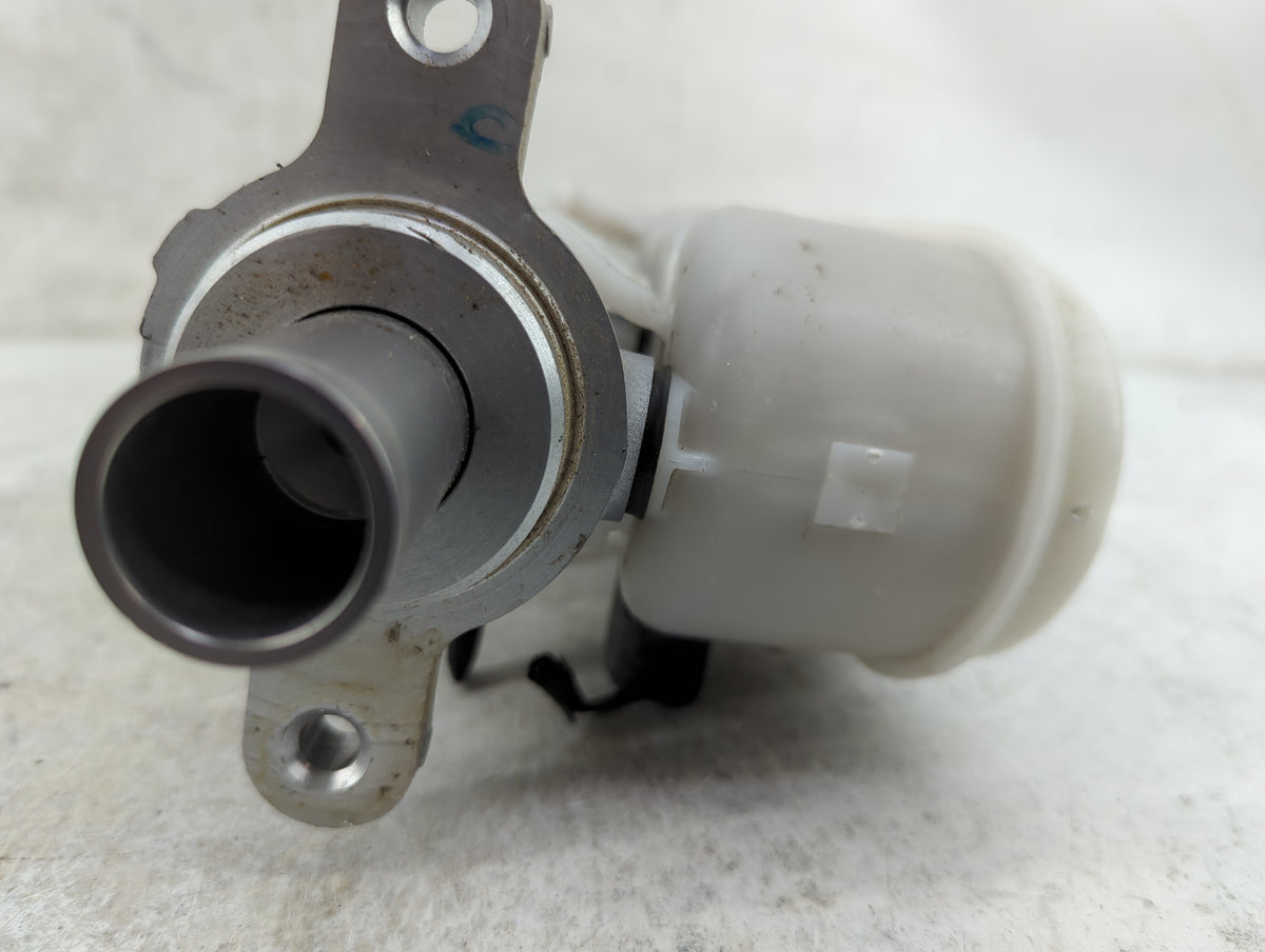 Dodge Journey Brake Master Cylinder 1168684 - Oemusedautoparts1.com