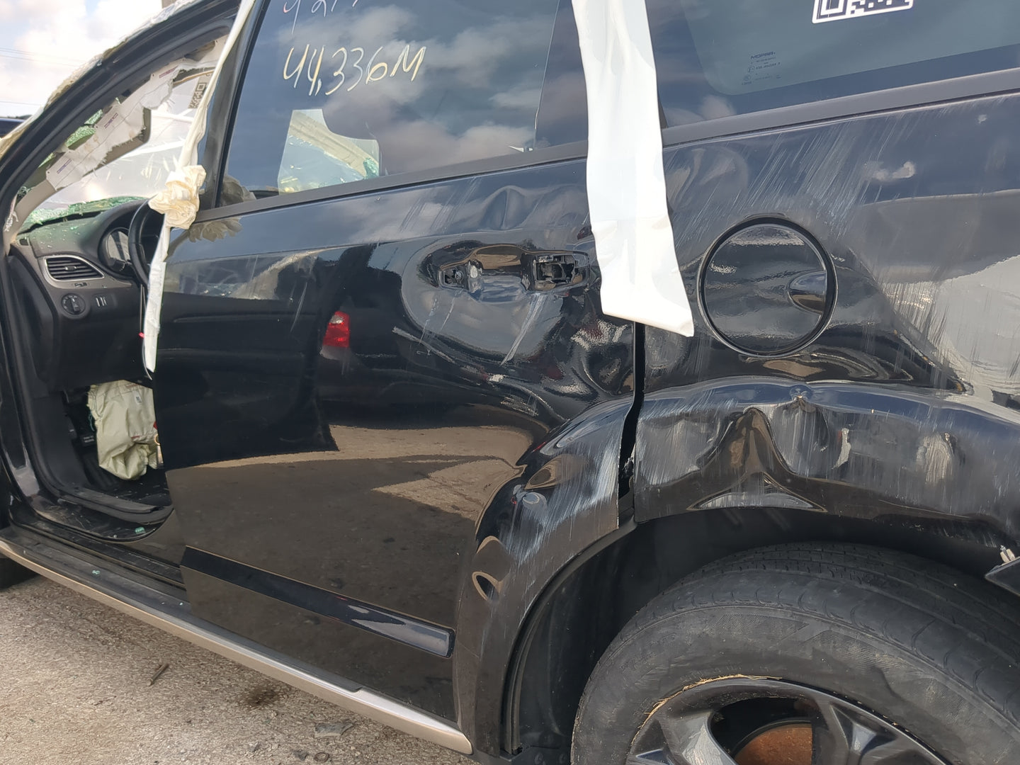 2020 Dodge Journey Driver Rear Door Oem - Oemusedautoparts1.com