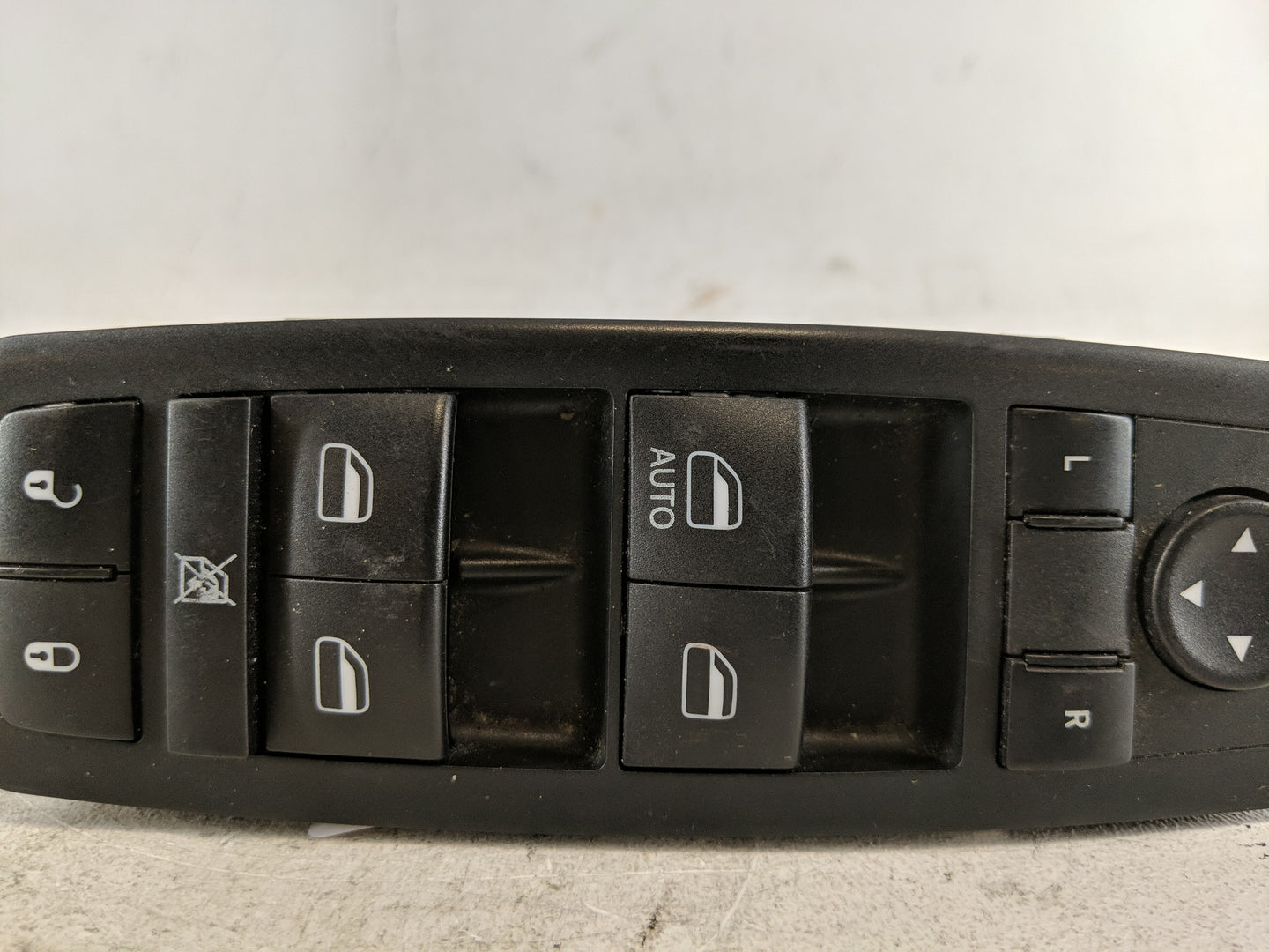 2018-2020 Dodge Journey Master Power Window Switch Replacement Driver Side Left P/N:68307001AC Fits Fits 2018 2019 2020 OEM 