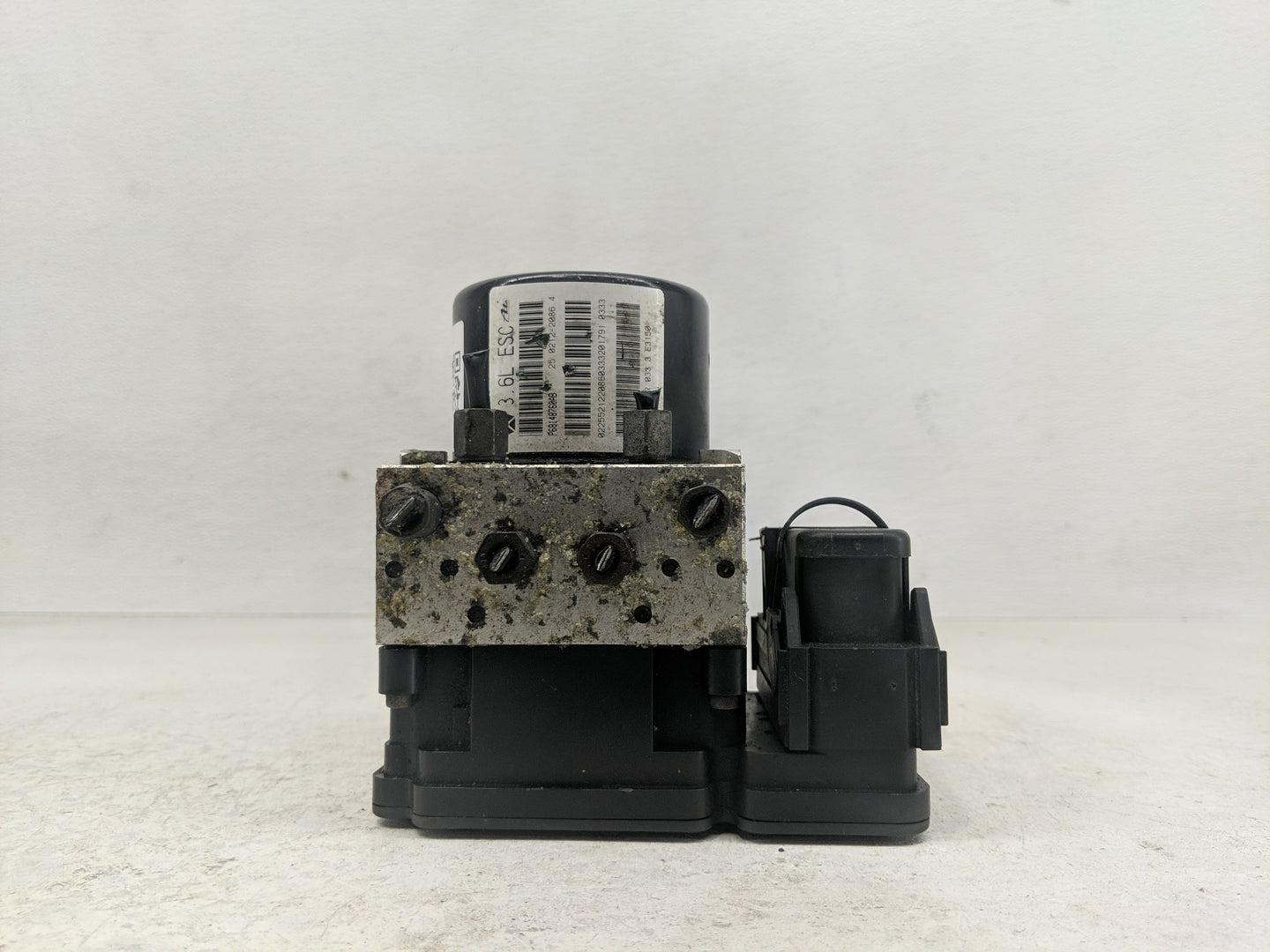 2020 Dodge Journey ABS Pump Control Module Replacement P/N:P68148760AB Fits OEM Used Auto Parts - Oemusedautoparts1.com