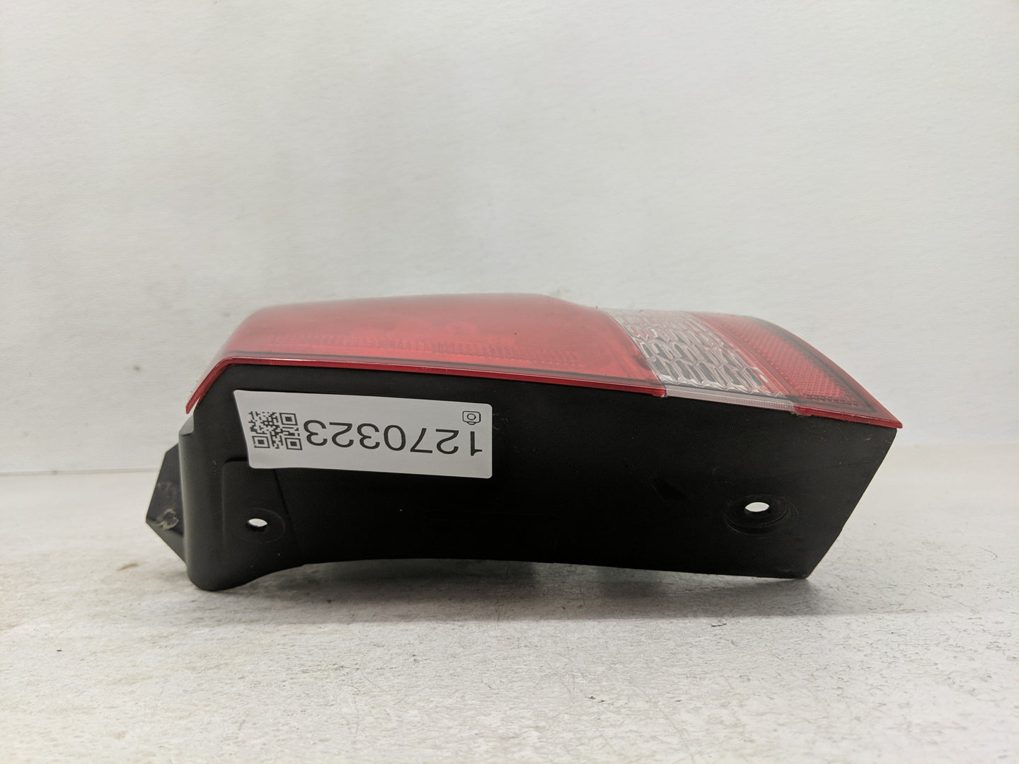 2020 Dodge Journey Tail Light Assembly Passenger Right OEM P/N:68078464AD Fits OEM Used Auto Parts - Oemusedautoparts1.com