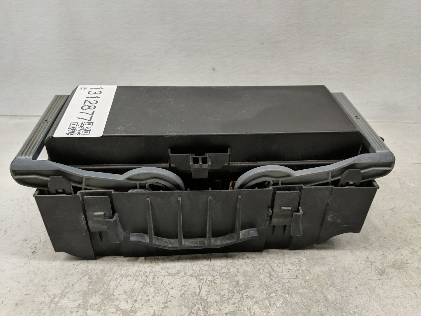 2012-2020 Dodge Journey Fusebox Fuse Box Relay Module Tipm 68079356ab - Oemusedautoparts1.com