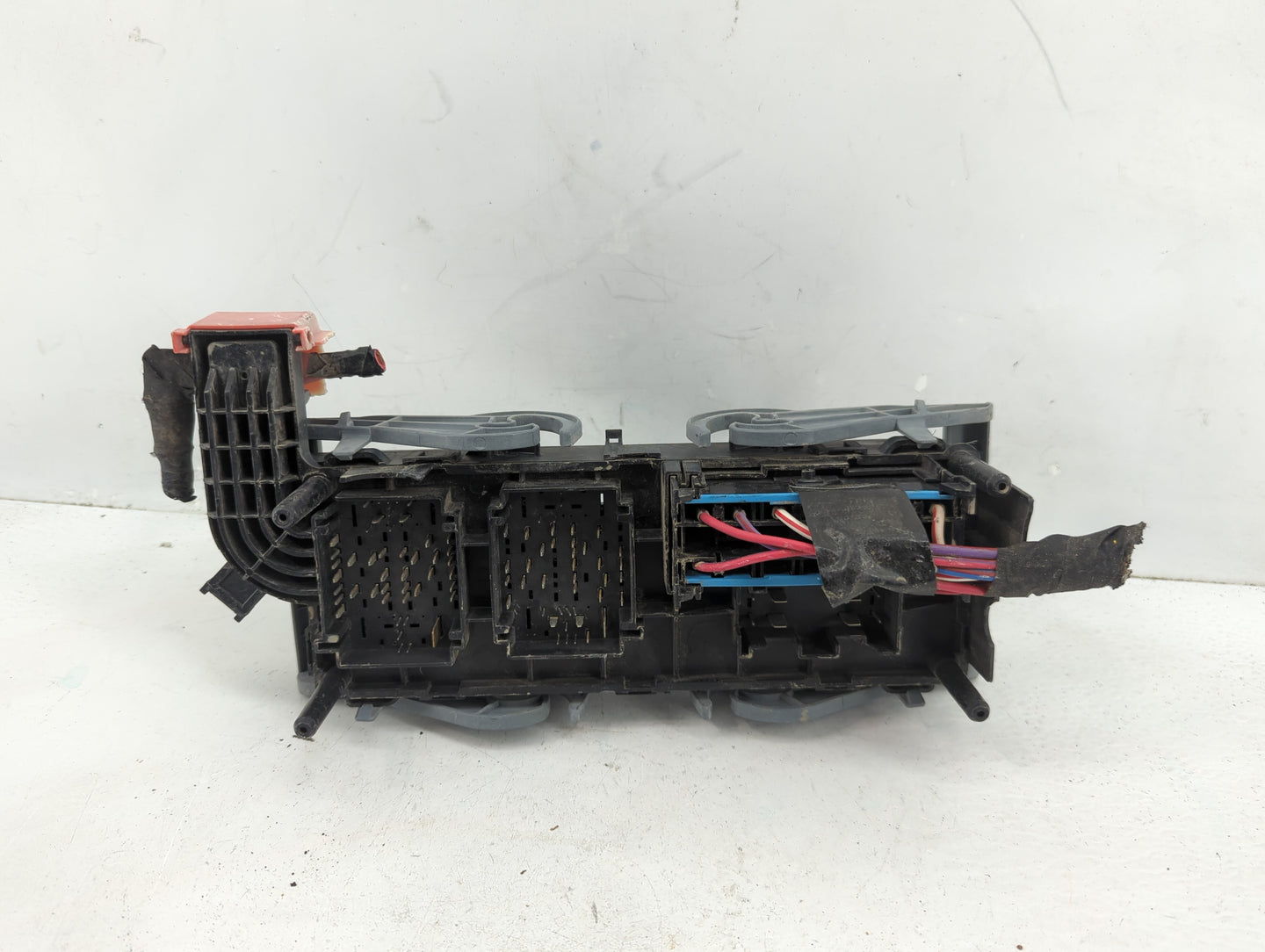 2012-2020 Dodge Journey Fusebox Fuse Box Relay Module Tipm P68143317ad - Oemusedautoparts1.com
