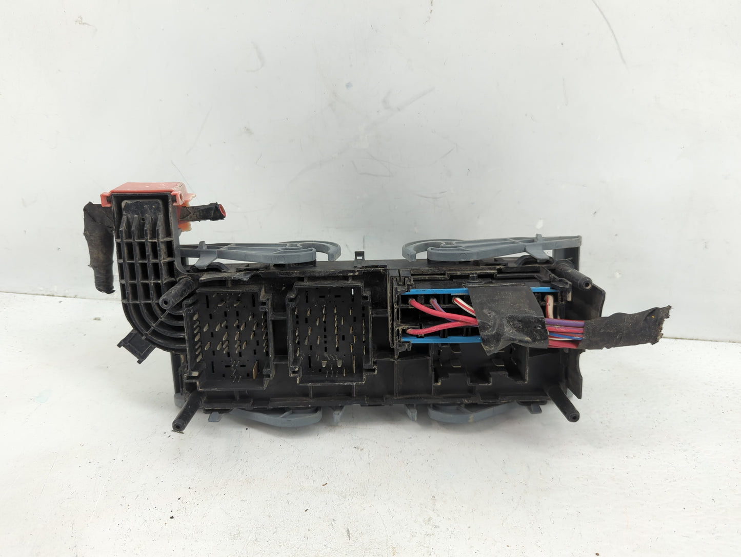 2012-2020 Dodge Journey Fusebox Fuse Box Relay Module Tipm P68143317ad - Oemusedautoparts1.com