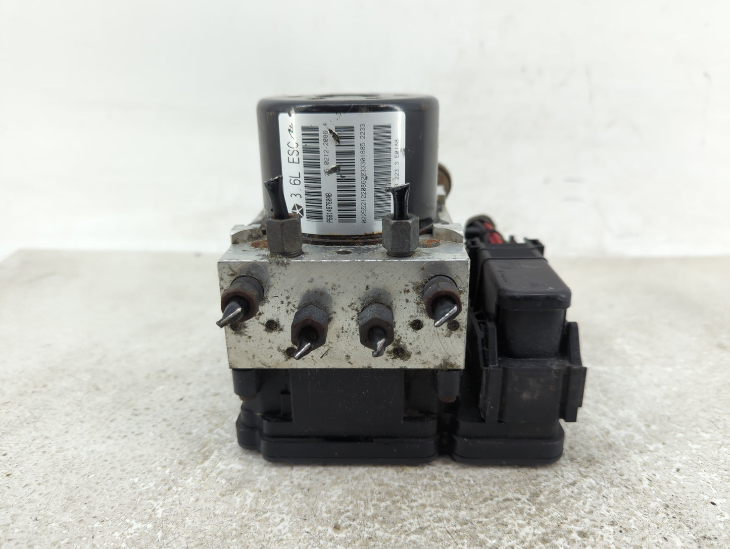 2020 Dodge Journey ABS Pump Control Module Replacement P/N:P68148760AB Fits OEM Used Auto Parts - Oemusedautoparts1.com