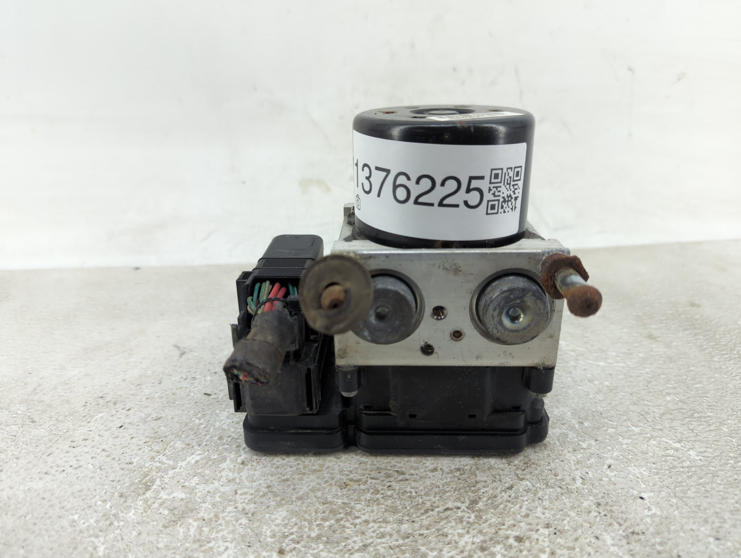 2020 Dodge Journey ABS Pump Control Module Replacement P/N:P68148760AB Fits OEM Used Auto Parts - Oemusedautoparts1.com