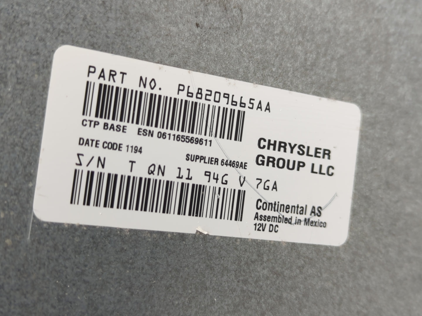 2018-2020 Dodge Journey Radio AM FM Cd Player Receiver Replacement P/N:P68209665AA Fits Fits 2018 2019 2020 OEM Used Auto Pa