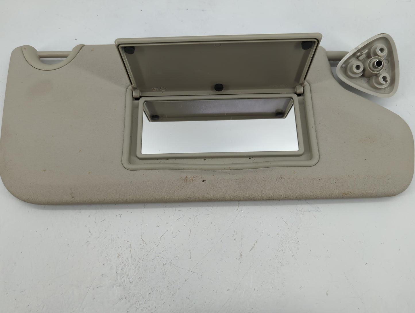 2020 Dodge Journey Sun Visor Shade Replacement Passenger Right Mirror Fits OEM Used Auto Parts - Oemusedautoparts1.com