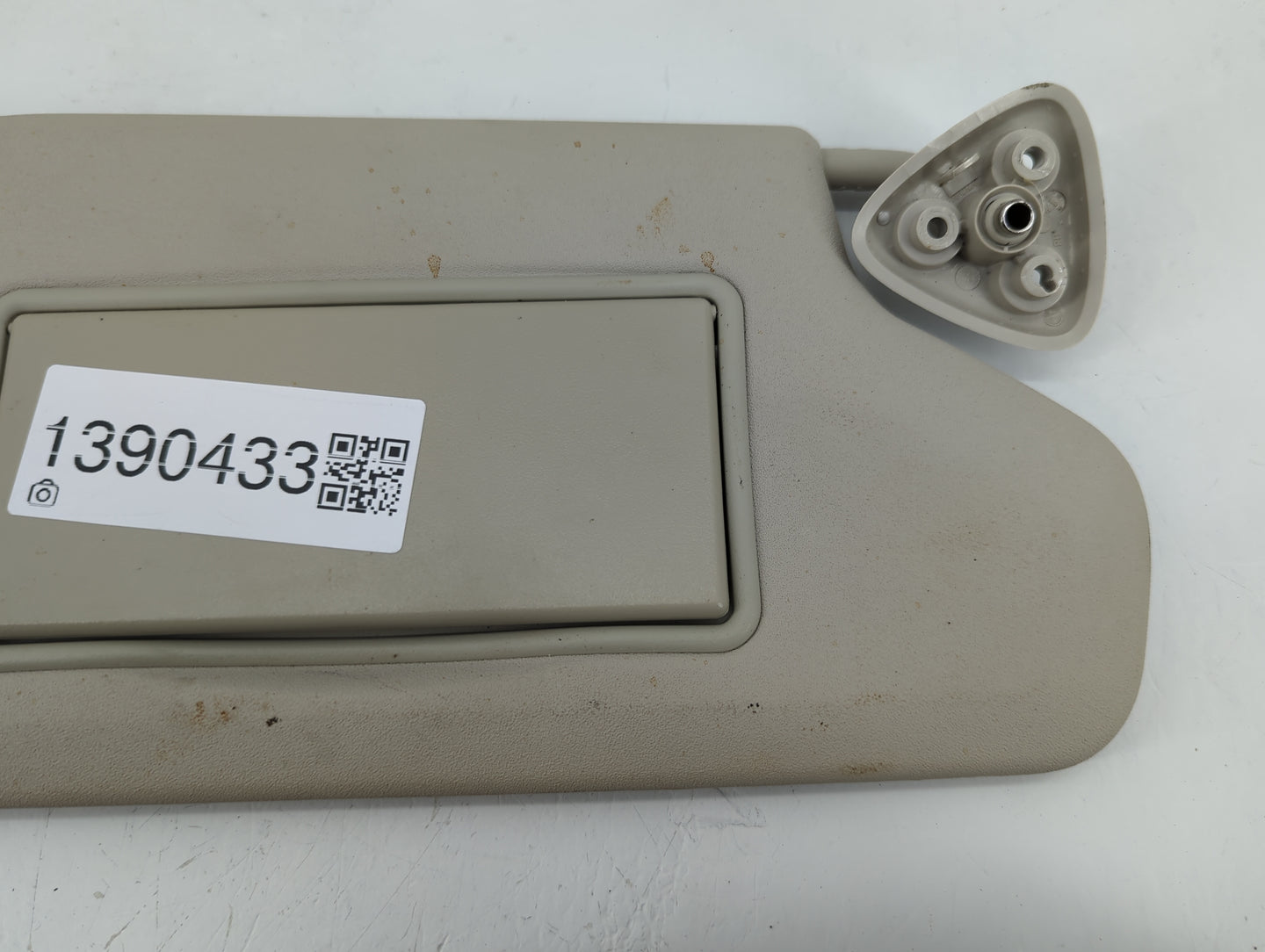 2020 Dodge Journey Sun Visor Shade Replacement Passenger Right Mirror Fits OEM Used Auto Parts - Oemusedautoparts1.com