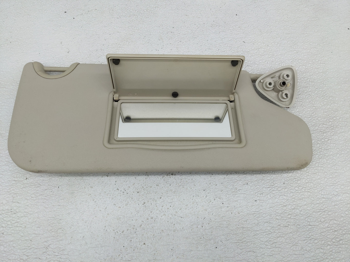 2020 Dodge Journey Sun Visor Shade Replacement Passenger Right Mirror Fits OEM Used Auto Parts - Oemusedautoparts1.com