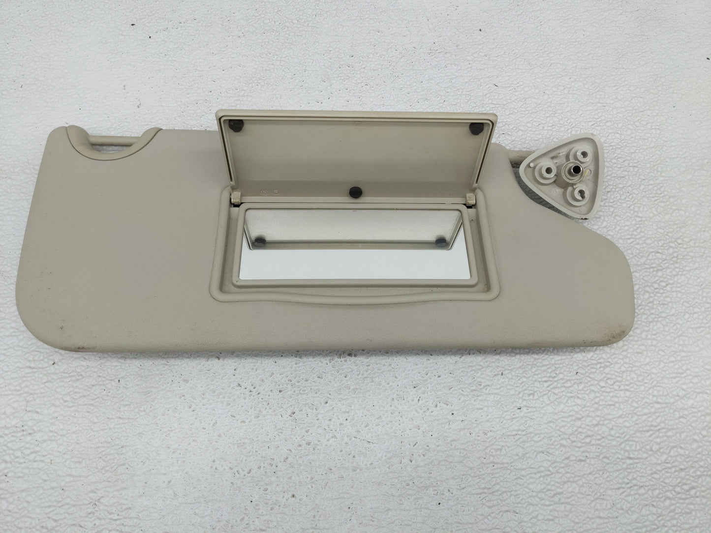 2020 Dodge Journey Sun Visor Shade Replacement Passenger Right Mirror Fits OEM Used Auto Parts - Oemusedautoparts1.com