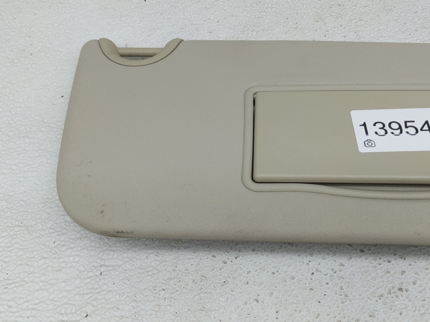 2020 Dodge Journey Sun Visor Shade Replacement Passenger Right Mirror Fits OEM Used Auto Parts - Oemusedautoparts1.com
