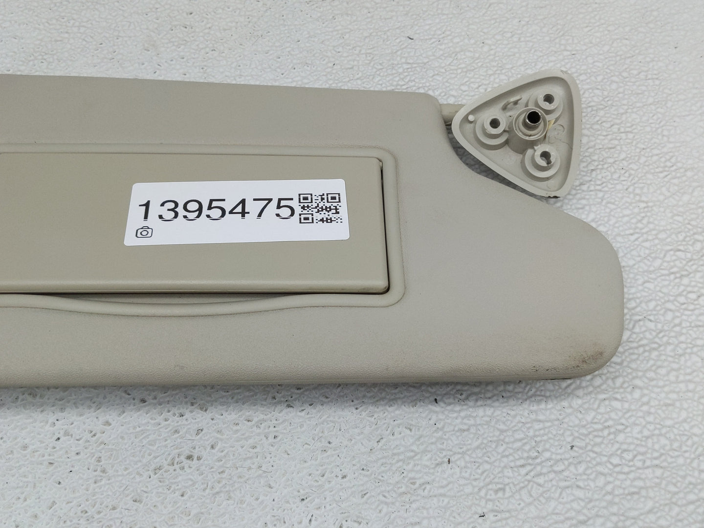 2020 Dodge Journey Sun Visor Shade Replacement Passenger Right Mirror Fits OEM Used Auto Parts - Oemusedautoparts1.com