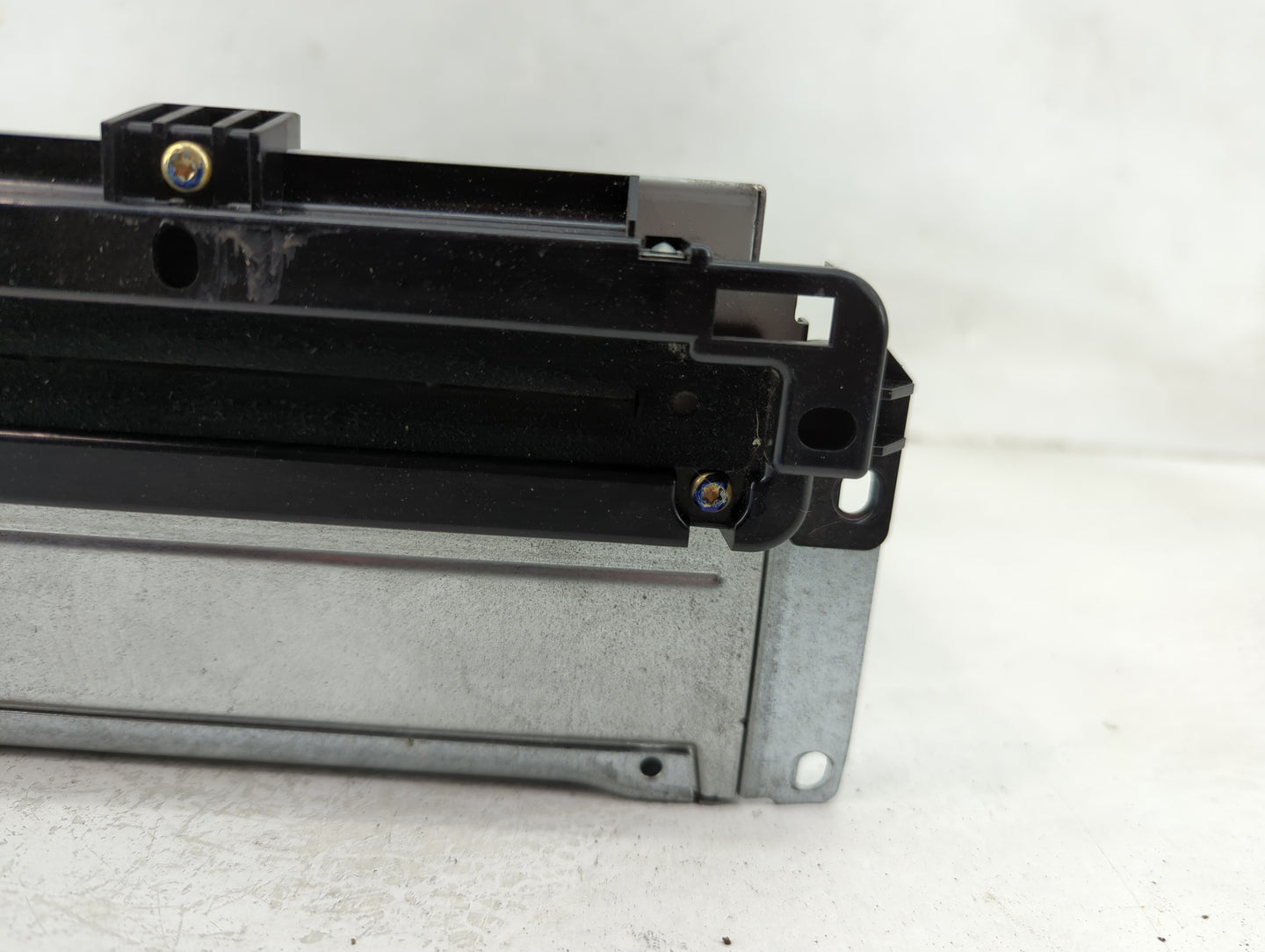 2018-2020 Dodge Journey Radio AM FM Cd Player Receiver Replacement P/N:170510 A2C01685400 Fits Fits 2018 2019 2020 OEM Used 
