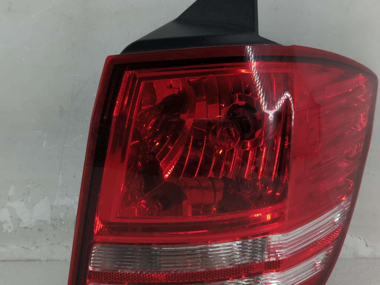 2010-2020 Dodge Journey Tail Light Assembly Passenger Right OEM P/N:05116290AG Fits OEM Used Auto Parts - Oemusedautoparts1.