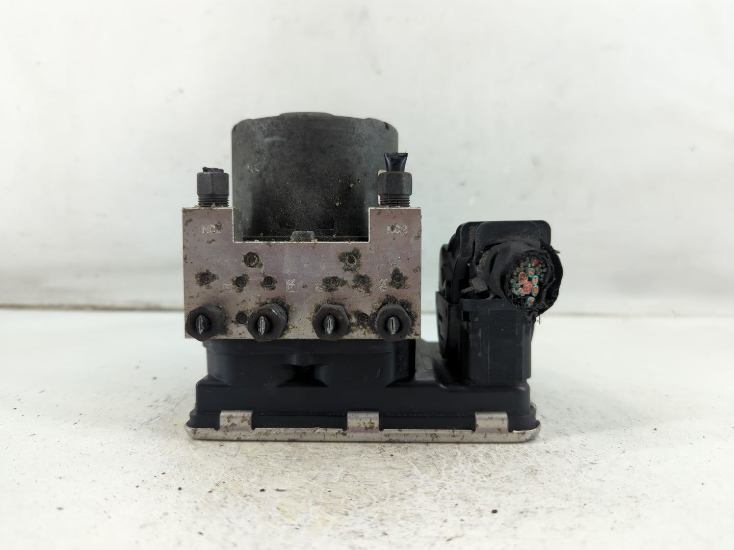 2020 Dodge Ram 1500 ABS Pump Control Module Replacement P/N:P68436003AE Fits Fits 2019 2021 2022 OEM Used Auto Parts - Oemus