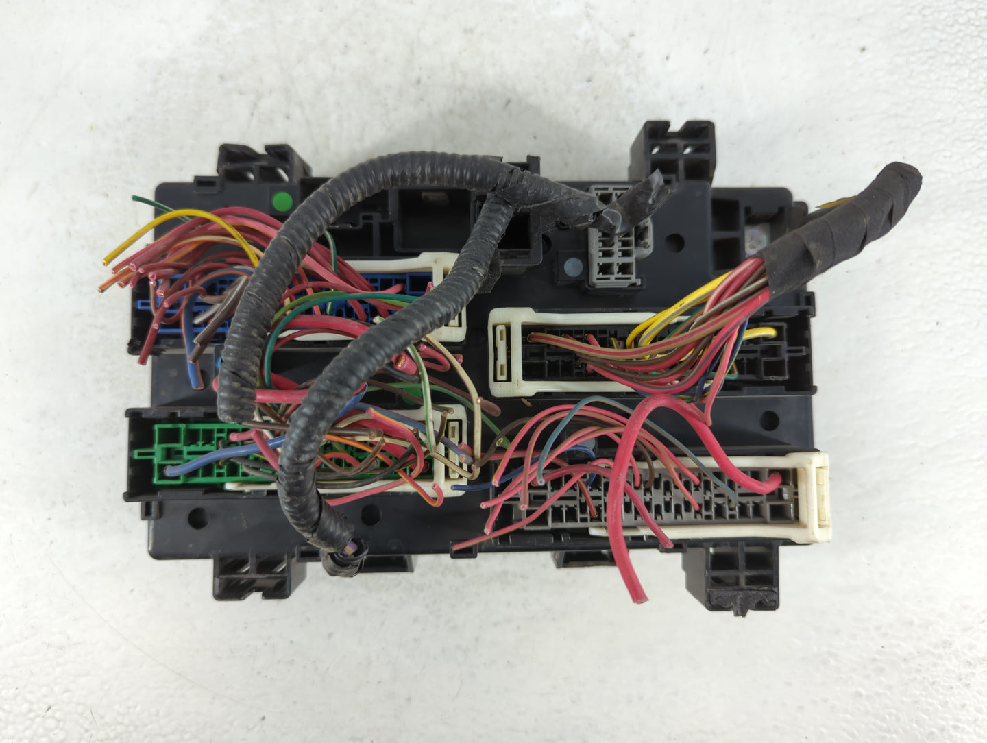 2020 Dodge Ram 1500 Fusebox Fuse Box Panel Relay Module P/N:P68322371AD Fits OEM Used Auto Parts - Oemusedautoparts1.com