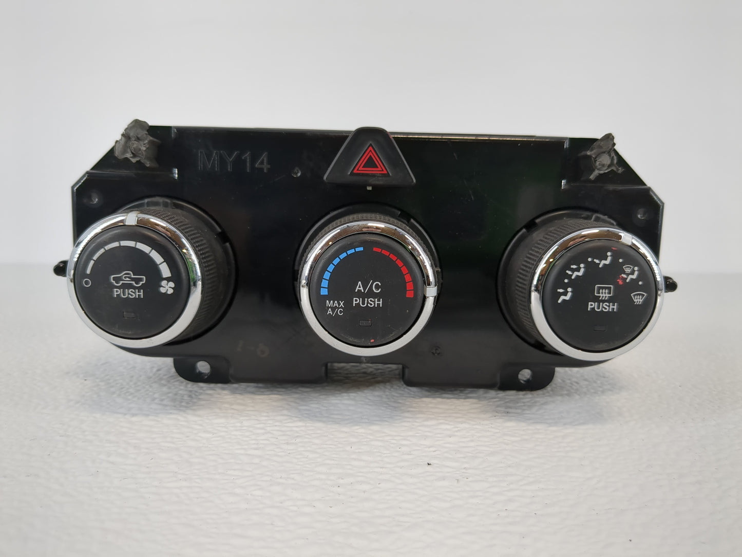 2020 Dodge Ram 1500 Climate Control Module Temperature AC/Heater Replacement P/N:P68268190AA Fits OEM Used Auto Parts - Oemu