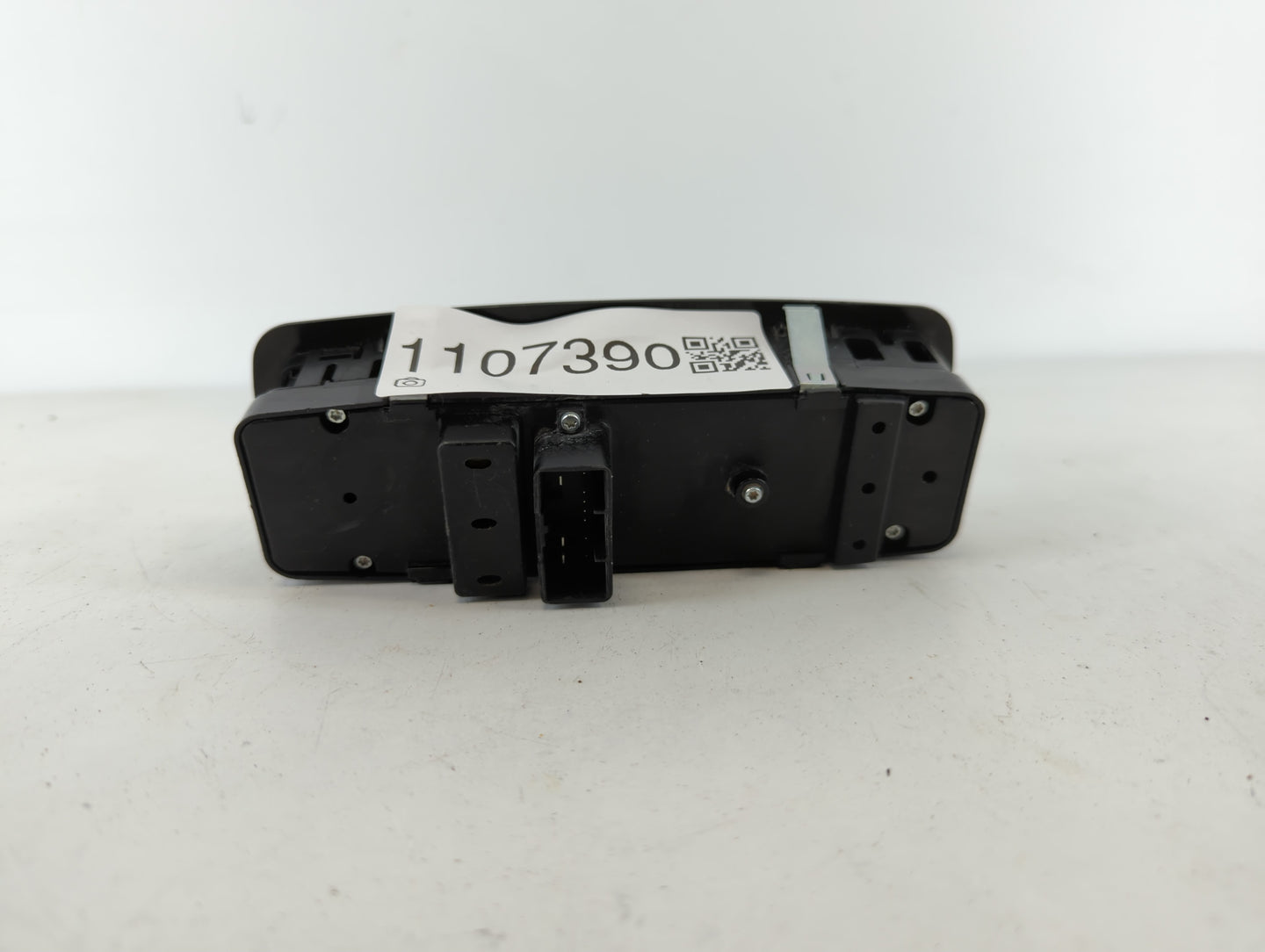 2020 Dodge Ram 1500 Master Power Window Switch Replacement Driver Side Left P/N:68262252AC Fits OEM Used Auto Parts - Oemuse