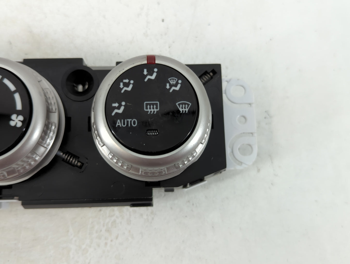 2020 Dodge Ram 1500 Climate Control Module Temperature AC/Heater Replacement P/N:7820B193 Fits OEM Used Auto Parts - Oemused