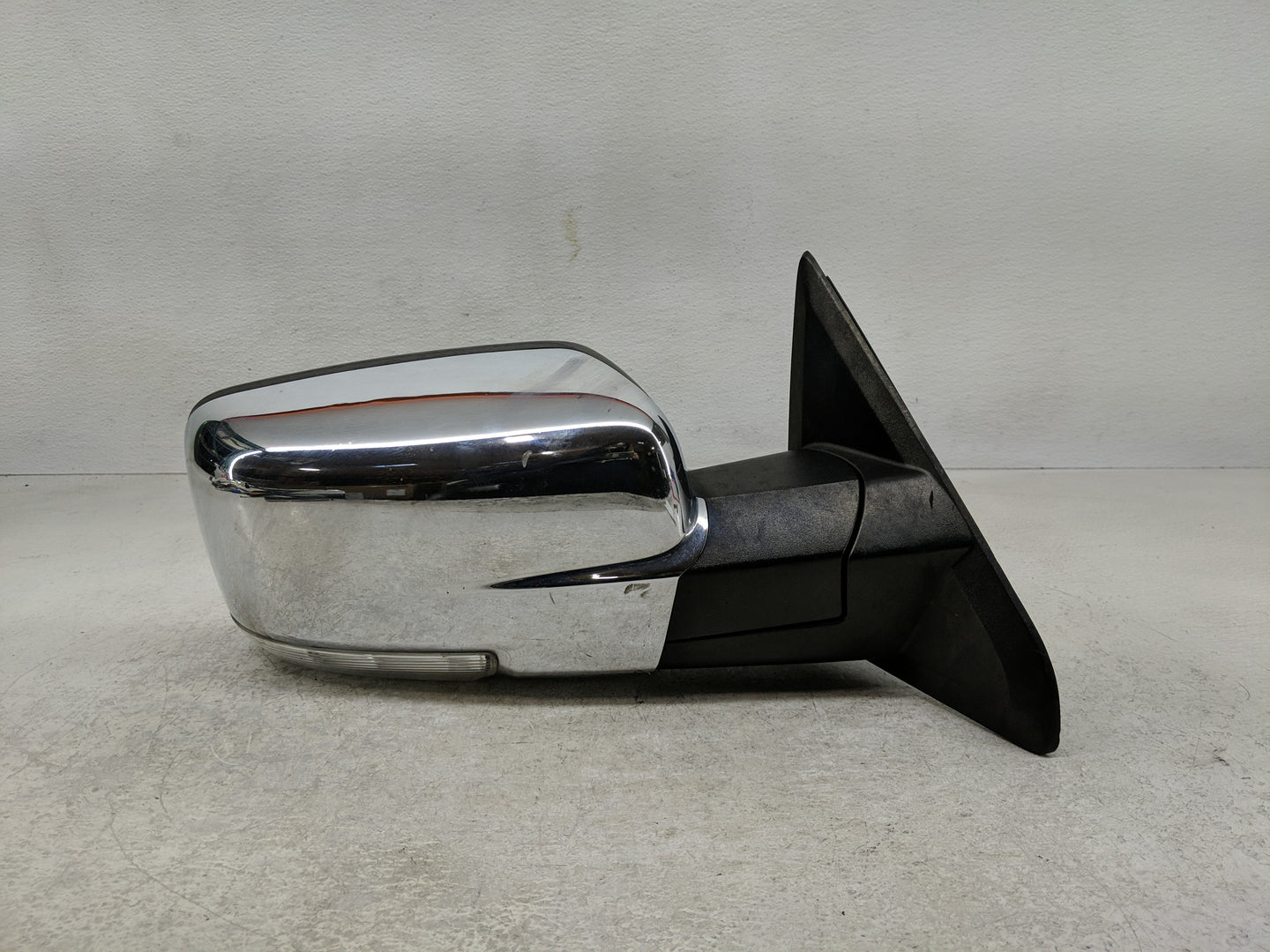2020 Dodge Ram 1500 Side Mirror Replacement Passenger Right View Door Mirror P/N:68231242AC Fits OEM Used Auto Parts - Oemus