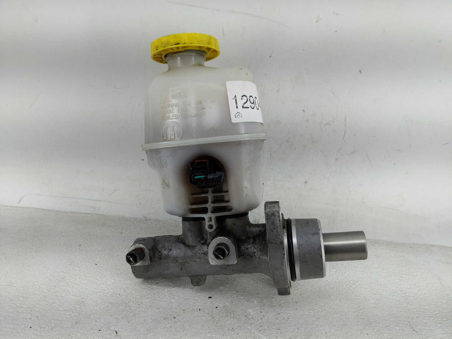 2007-2008 Dodge Ram 1500 Brake Master Cylinder - Oemusedautoparts1.com
