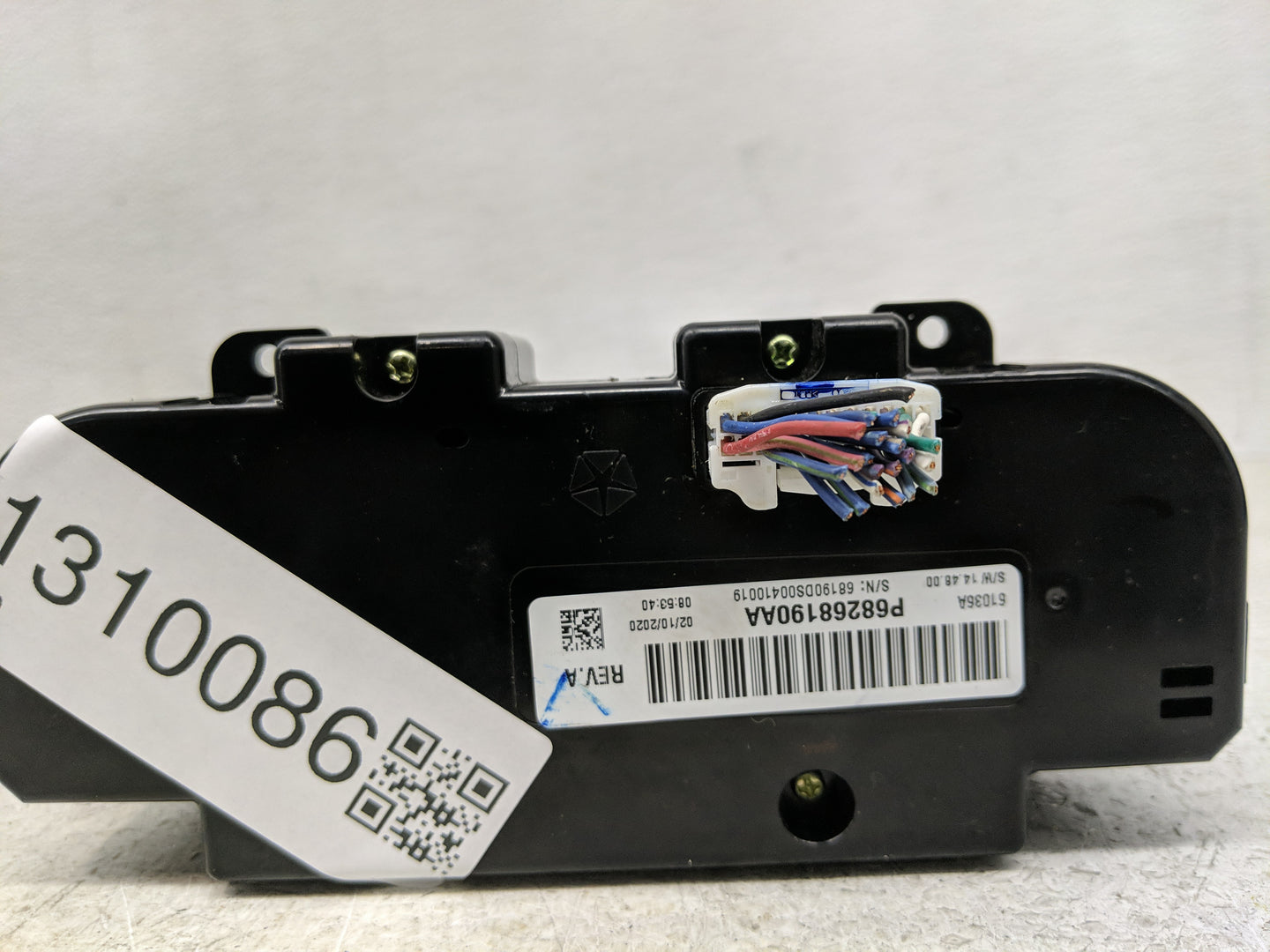 2020 Dodge Ram 1500 Climate Control Module Temperature AC/Heater Replacement P/N:P68268190AA Fits OEM Used Auto Parts - Oemu