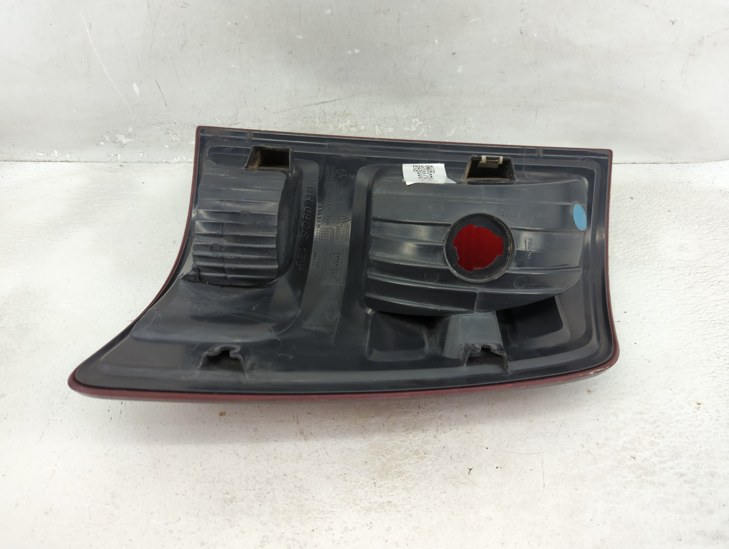 2020 Dodge Ram 1500 Tail Light Assembly Driver Left OEM P/N:55277415AA Fits OEM Used Auto Parts - Oemusedautoparts1.com