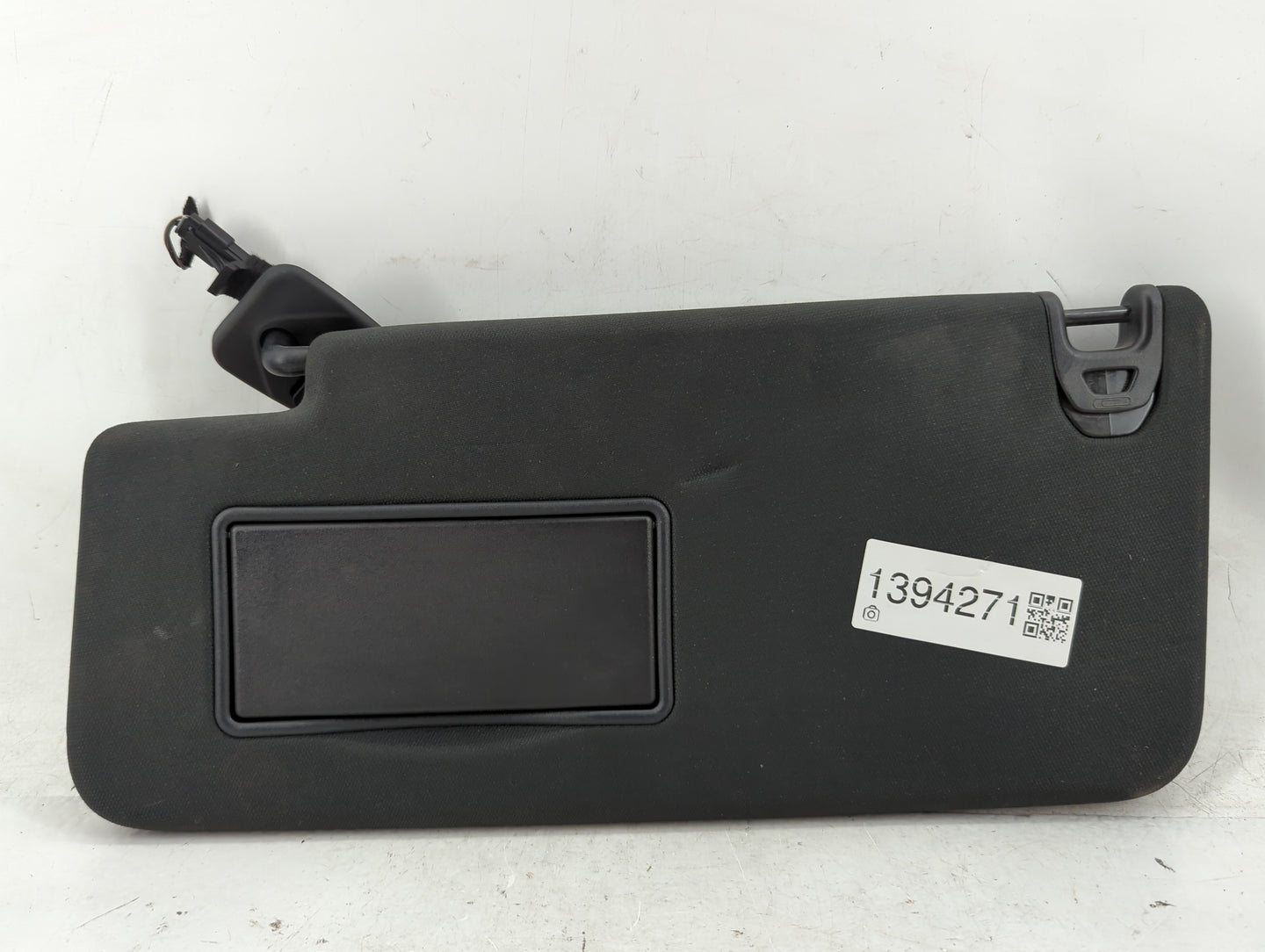 2020 Dodge Ram 1500 Sun Visor Shade Replacement Driver Left Mirror Fits Fits 2019 2021 2022 OEM Used Auto Parts - Oemusedaut