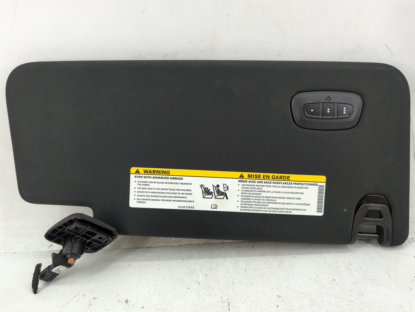 2020 Dodge Ram 1500 Sun Visor Shade Replacement Driver Left Mirror Fits Fits 2019 2021 2022 OEM Used Auto Parts - Oemusedaut