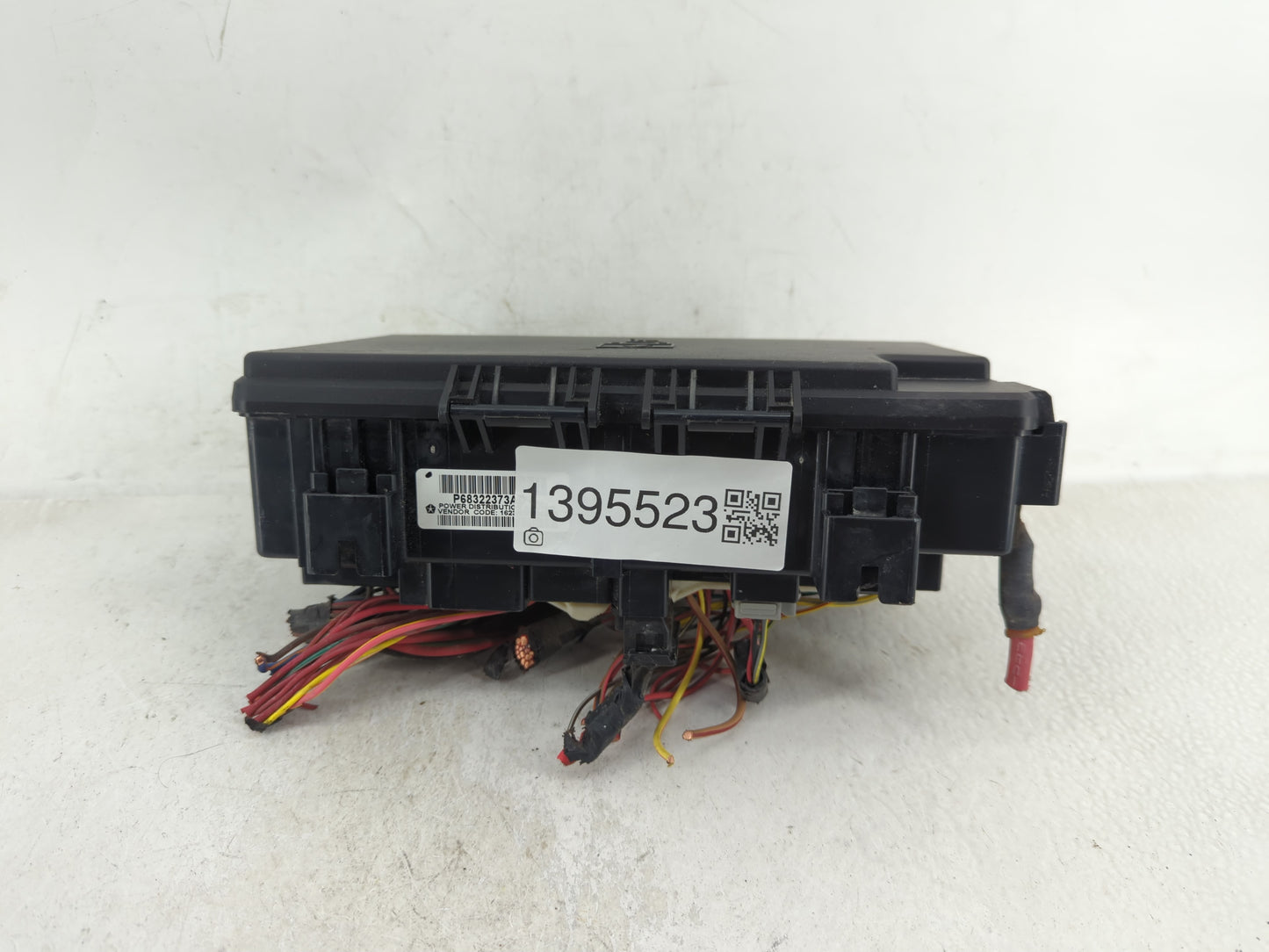 2020 Dodge Ram 1500 Fusebox Fuse Box Panel Relay Module P/N:P68322373AB Fits OEM Used Auto Parts - Oemusedautoparts1.com