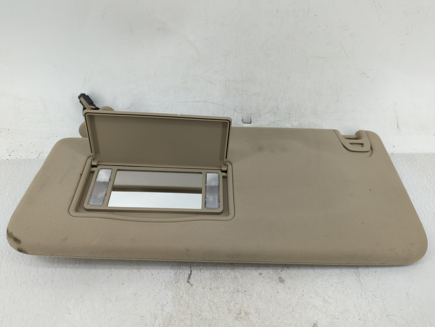 2020 Dodge Ram 1500 Sun Visor Shade Replacement Driver Left Mirror Fits Fits 2019 2021 2022 OEM Used Auto Parts - Oemusedaut