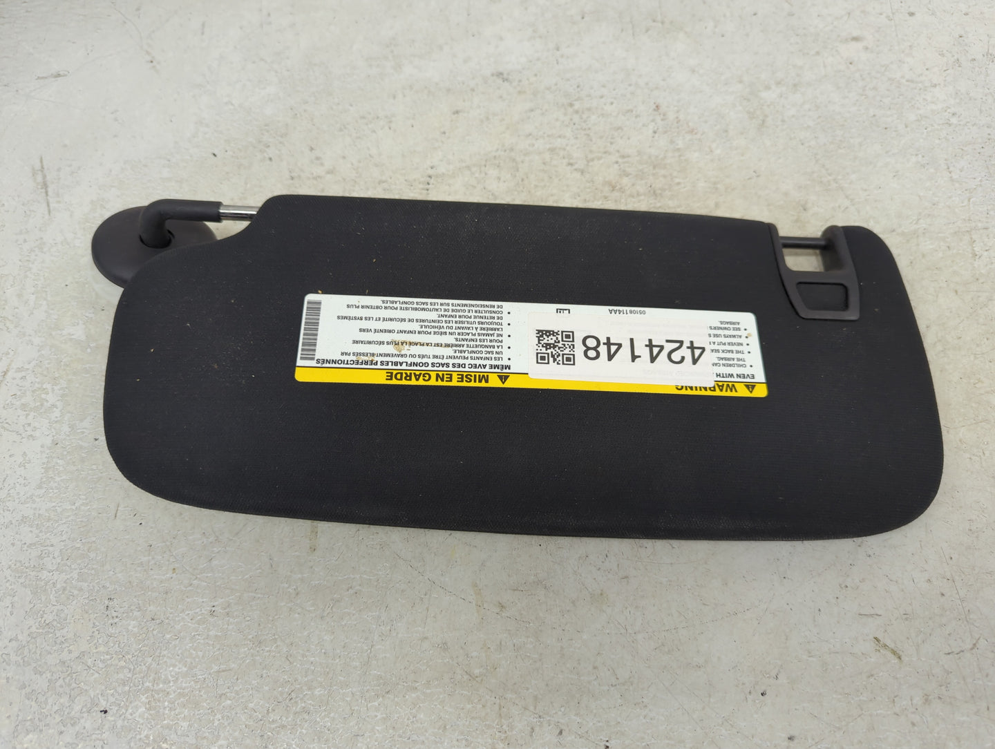 2020 Dodge Ram 1500 Sun Visor Shade Replacement Passenger Right Mirror Fits Fits 2019 2021 2022 OEM Used Auto Parts - Oemuse