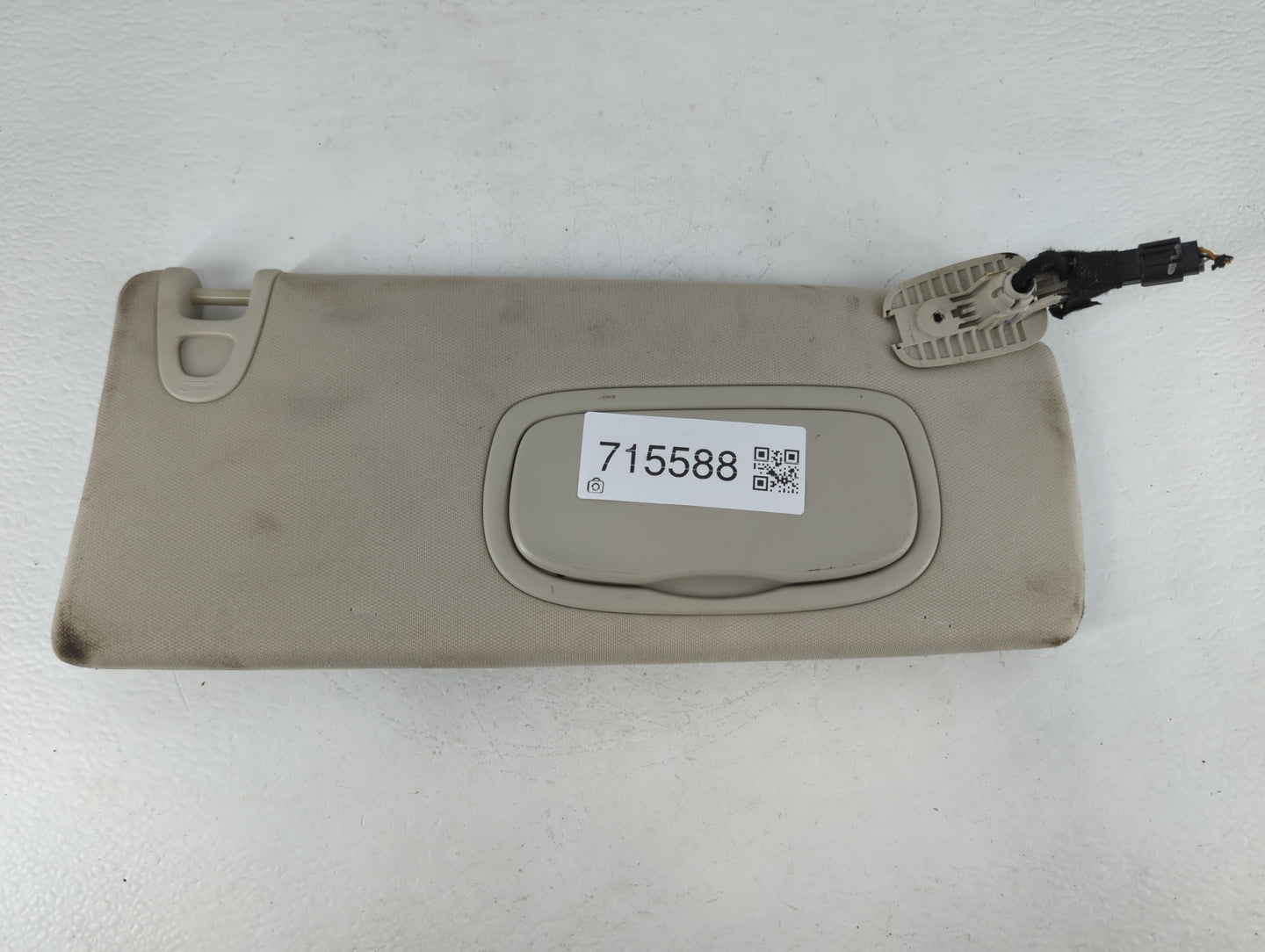 2020 Dodge Ram 1500 Sun Visor Shade Replacement Passenger Right Mirror Fits Fits 2015 2016 2017 2018 2019 OEM Used Auto Part