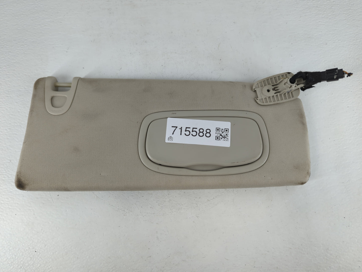 2020 Dodge Ram 1500 Sun Visor Shade Replacement Passenger Right Mirror Fits Fits 2015 2016 2017 2018 2019 OEM Used Auto Part