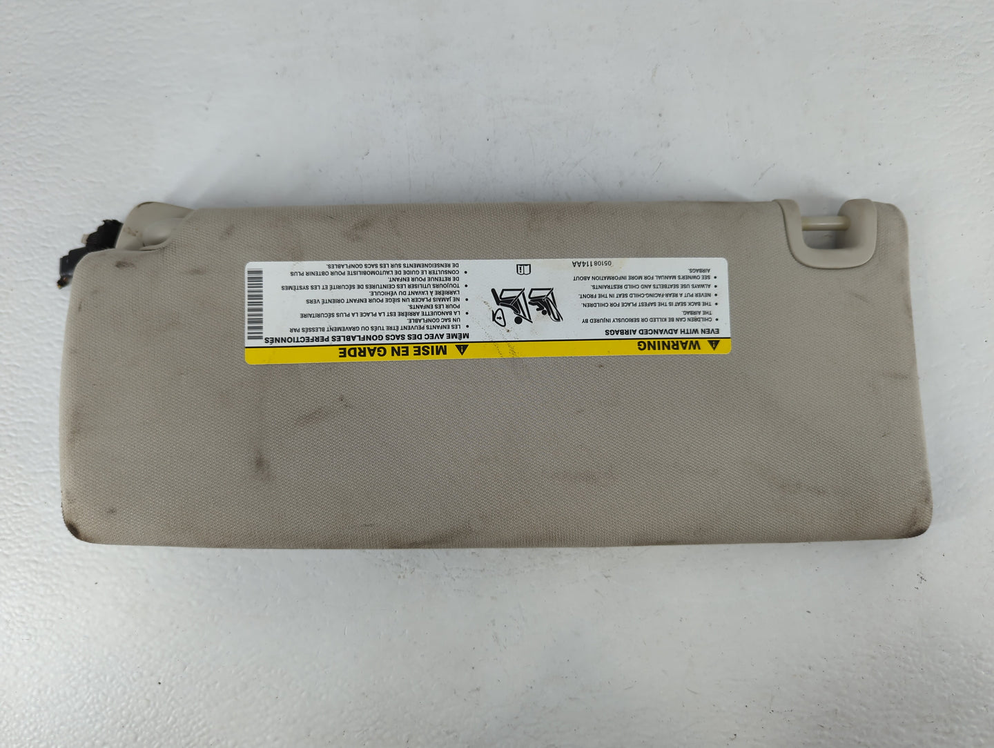 2020 Dodge Ram 1500 Sun Visor Shade Replacement Passenger Right Mirror Fits Fits 2015 2016 2017 2018 2019 OEM Used Auto Part