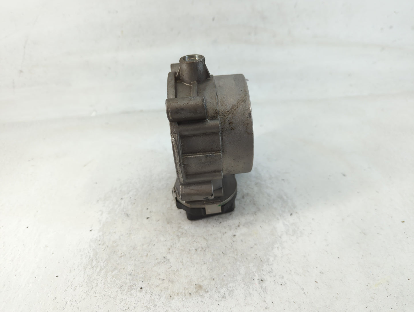 2020 Dodge Ram 1500 Throttle Body P/N:53034251AD Fits Fits 2012 2013 2014 2015 2016 2017 2018 2019 2021 2022 OEM Used Auto P