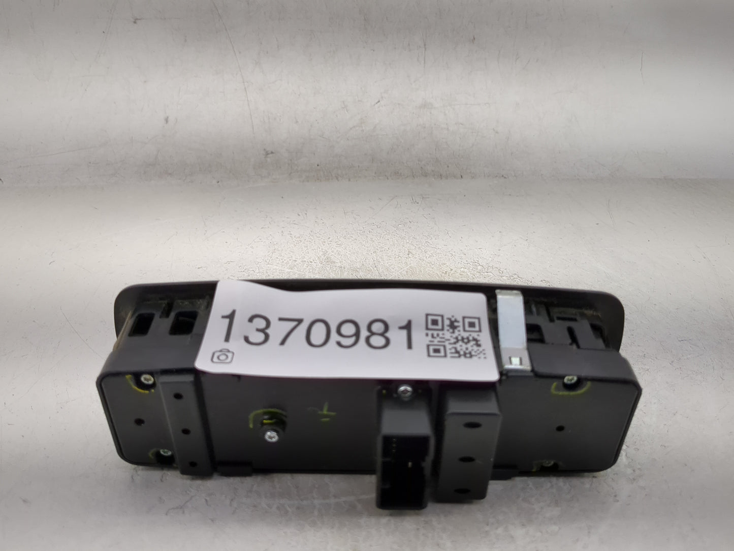 2020 Dodge Ram 2500 Master Power Window Switch Replacement Driver Side Left P/N:68262253AC Fits Fits 2016 2017 2018 2019 202