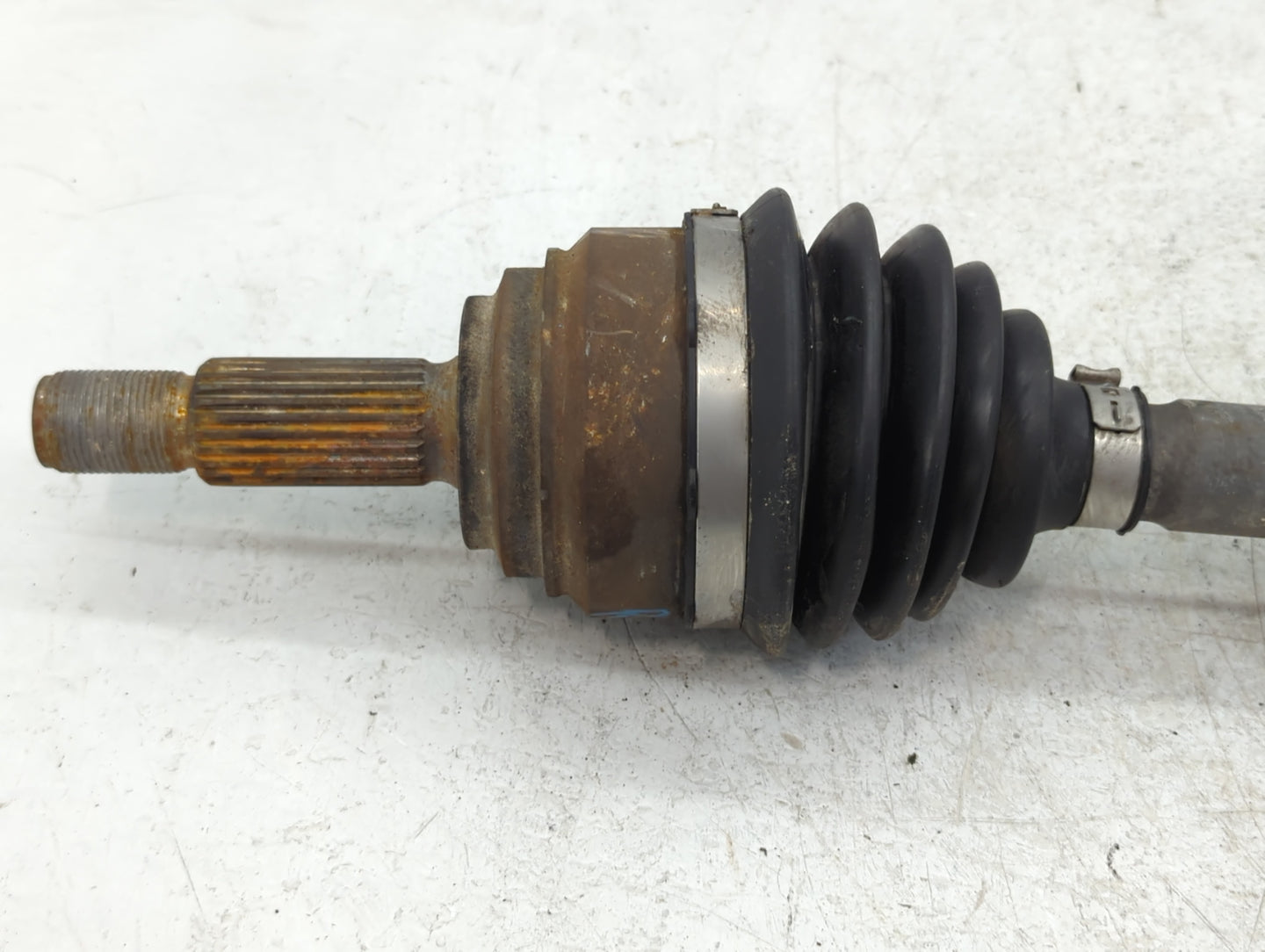 2018-2021 Ford Ecosport Axle Shaft Front Passenger Cv C/v - Oemusedautoparts1.com