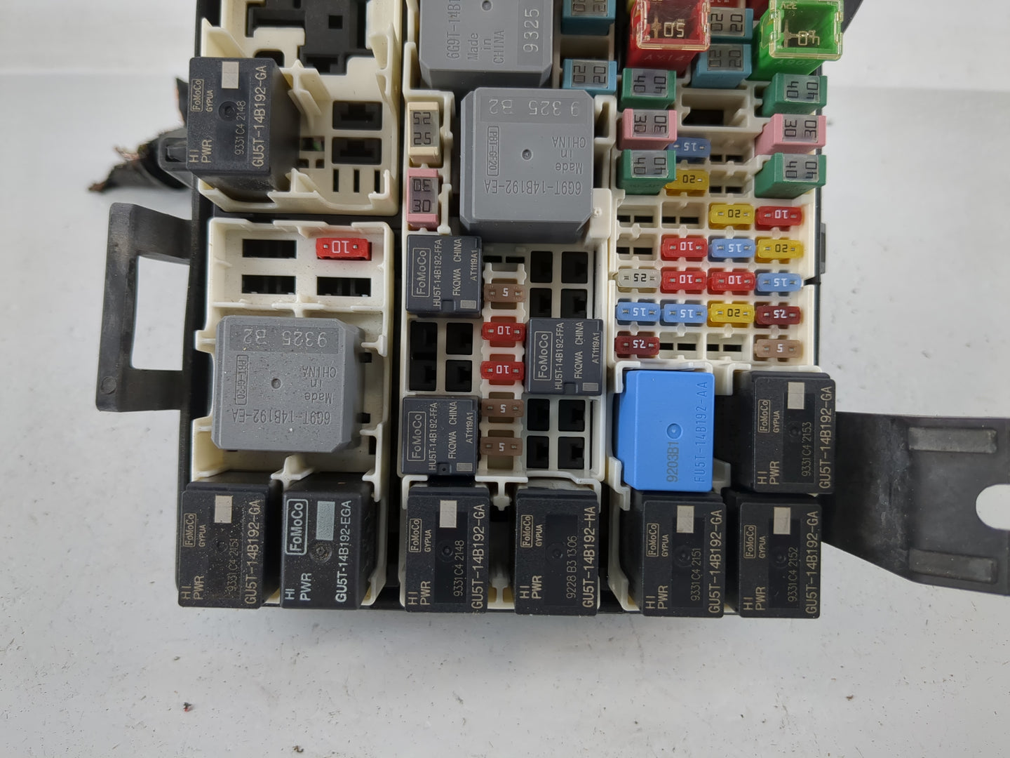 2018-2020 Ford Ecosport Fusebox Fuse Box Panel Relay Module P/N:GN15-12A581-LZH Fits Fits 2018 2019 2020 OEM Used Auto Parts