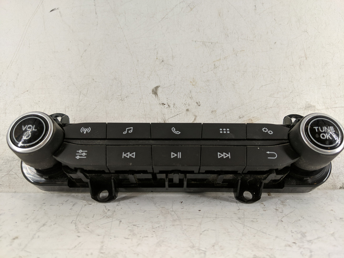 2018-2020 Ford Ecosport Radio Control Panel - Oemusedautoparts1.com