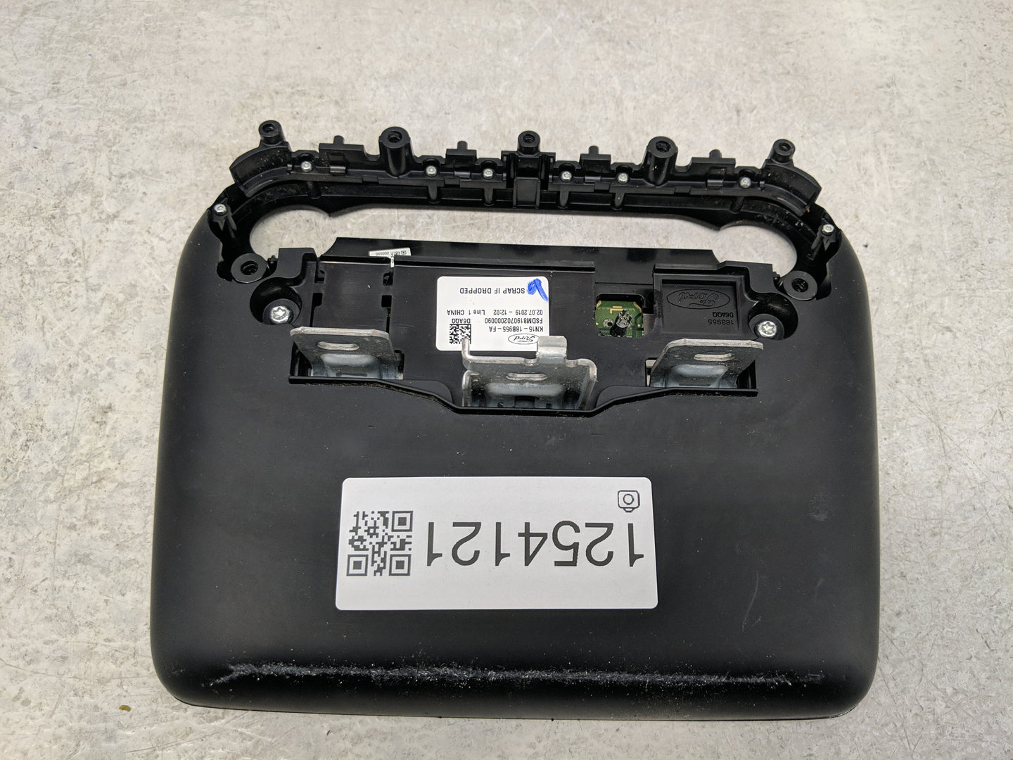 2018-2020 Ford Ecosport Radio AM FM Cd Player Receiver Replacement P/N:CJ54-18835-CCW Fits Fits 2018 2019 2020 OEM Used Auto