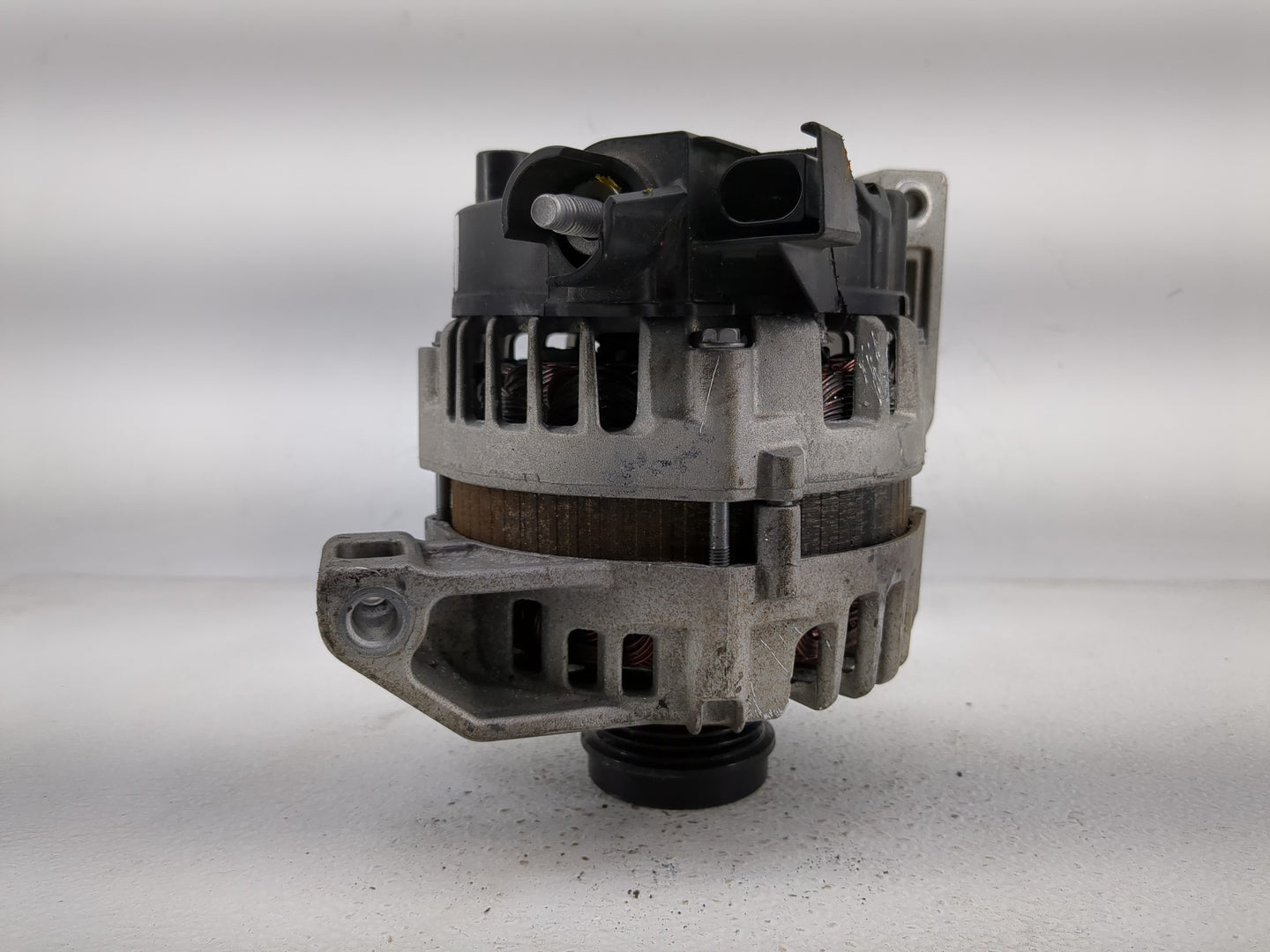 2018-2022 Ford Ecosport Alternator Replacement Generator Charging Assembly Engine OEM P/N:GN11-10300-BA Fits OEM Used Auto P