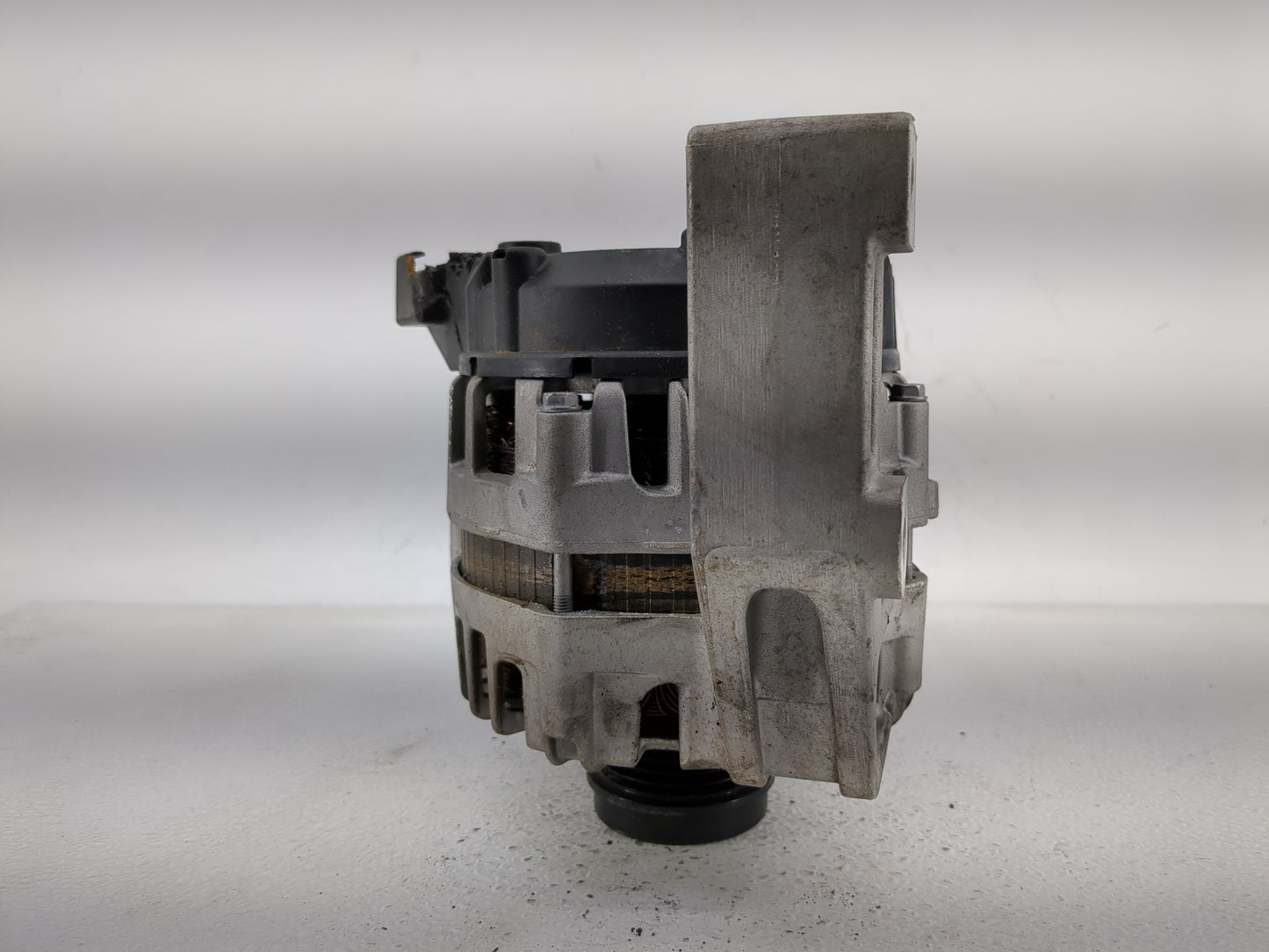 2018-2022 Ford Ecosport Alternator Replacement Generator Charging Assembly Engine OEM P/N:GN11-10300-BA Fits OEM Used Auto P