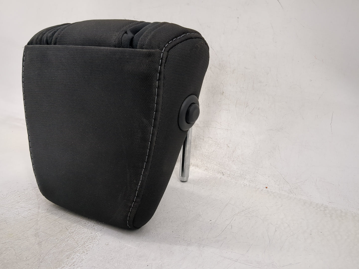 2018-2022 Ford Ecosport Headrest Head Rest Front Driver Passenger Seat Fits Fits 2018 2019 2020 2021 2022 OEM Used Auto Part