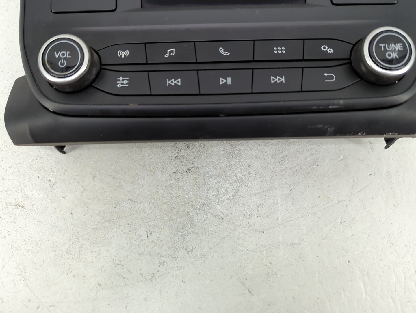 2018-2020 Ford Ecosport Radio AM FM Cd Player Receiver Replacement P/N:H1BT-18B955-EG Fits Fits 2018 2019 2020 OEM Used Auto