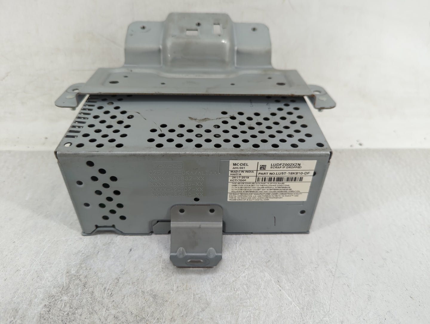 2018-2020 Ford Ecosport Radio AM FM Cd Player Receiver Replacement P/N:LU5T-18K810-DF Fits Fits 2018 2019 2020 OEM Used Auto