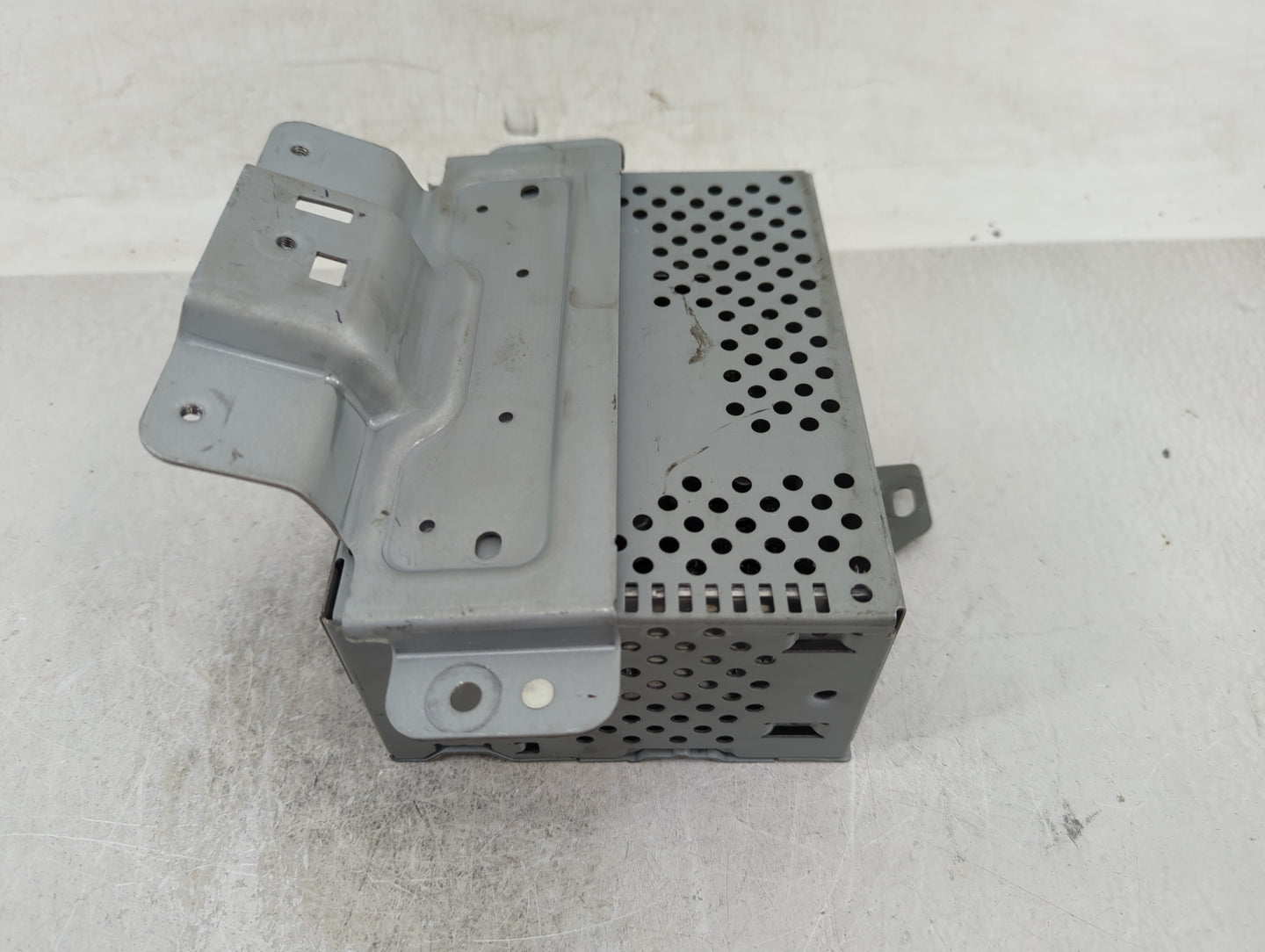 2018-2020 Ford Ecosport Radio AM FM Cd Player Receiver Replacement P/N:LU5T-18K810-DF Fits Fits 2018 2019 2020 OEM Used Auto