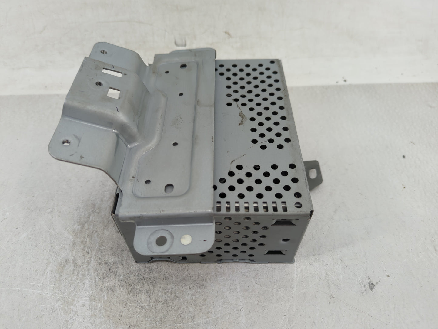 2018-2020 Ford Ecosport Radio AM FM Cd Player Receiver Replacement P/N:LU5T-18K810-DF Fits Fits 2018 2019 2020 OEM Used Auto