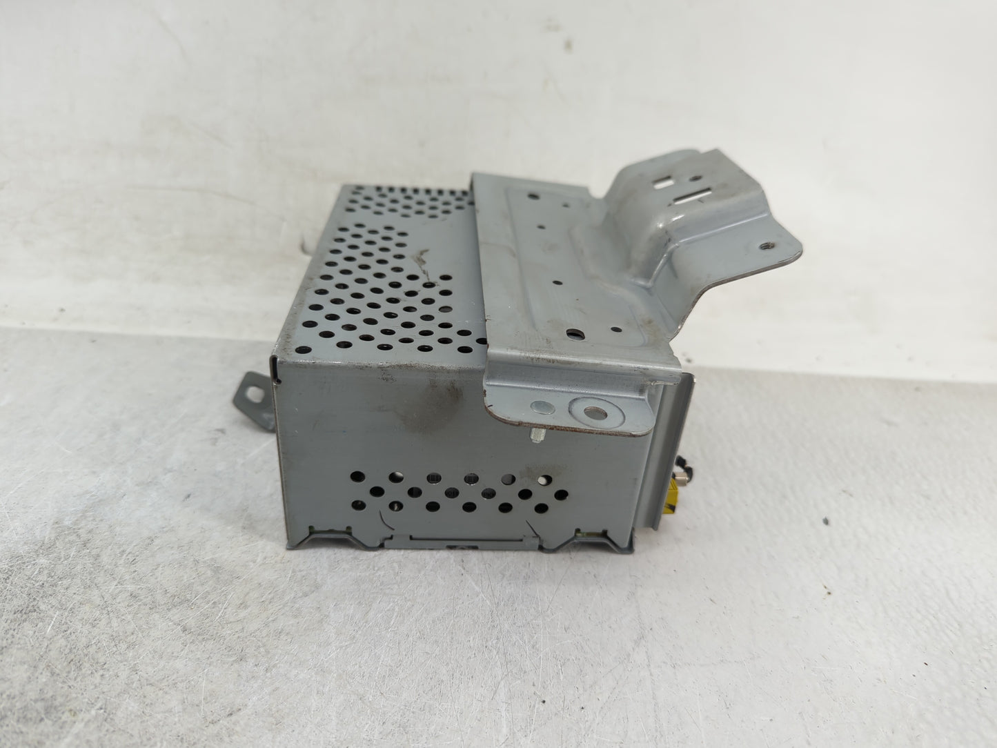 2018-2020 Ford Ecosport Radio AM FM Cd Player Receiver Replacement P/N:LU5T-18K810-DF Fits Fits 2018 2019 2020 OEM Used Auto